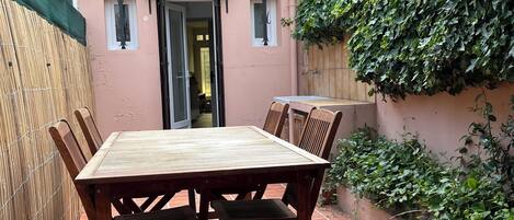 Udendørs spisemuligheder