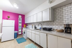 Fridge, microwave, coffee/tea maker, toaster