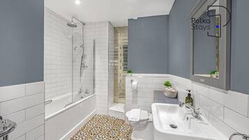 Shower, towels