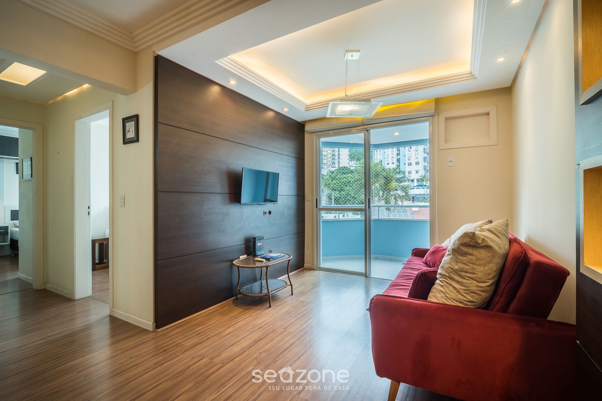 基本公寓 | 起居區