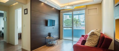 Basic Apartment | Living area