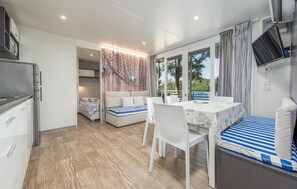 2 bedrooms, free WiFi - Luxurious (sta)caravan in Drage with WiFi (Drage)