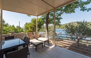 Outdoor dining - Beautiful (sta)caravan in Drage (Drage)