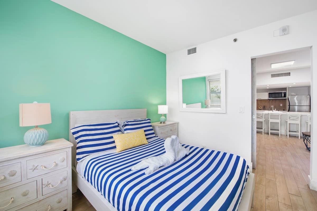 Superior Apartment, Non Smoking, Kitchen | Iron/ironing board, free WiFi