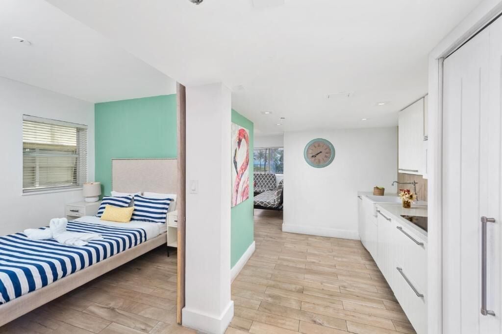 Superior Apartment, Kitchen, Beach View | Iron/ironing board, free WiFi