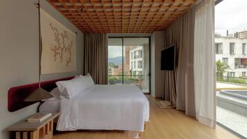 Suite (Awaken) | Premium bedding, pillowtop beds, minibar, in-room safe
