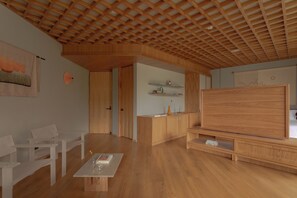 Premier Suite, Garden View | Interior