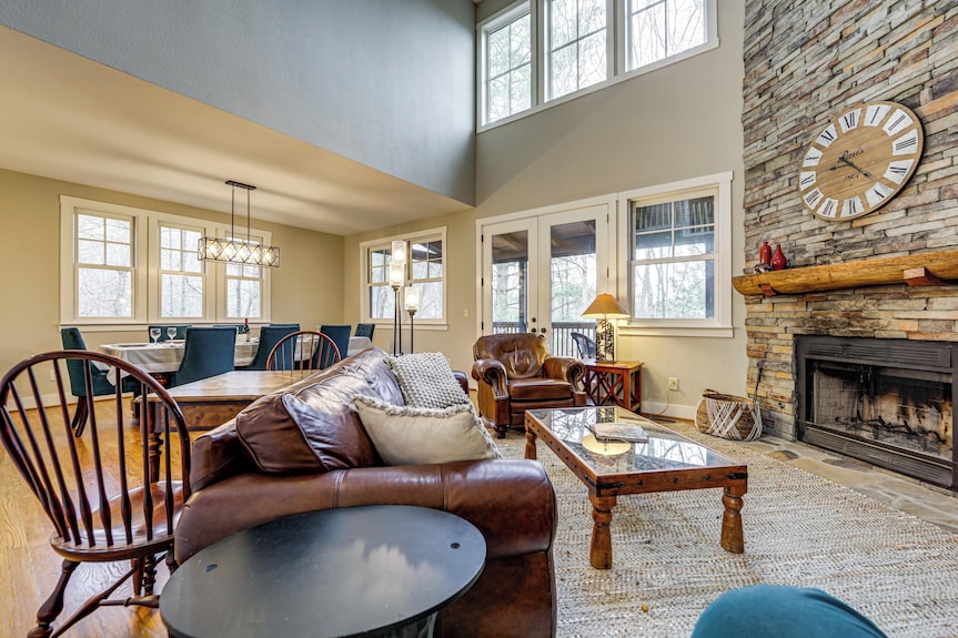 4 Mi To Bear Creek Lake! Serene Escape W/ Deck - Sylva, NC