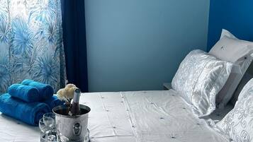 1 chambre, accĂšs Internet, draps fournis