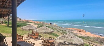 Casa da Brisa 400m from the beach with swimming pool perfect for 8 people