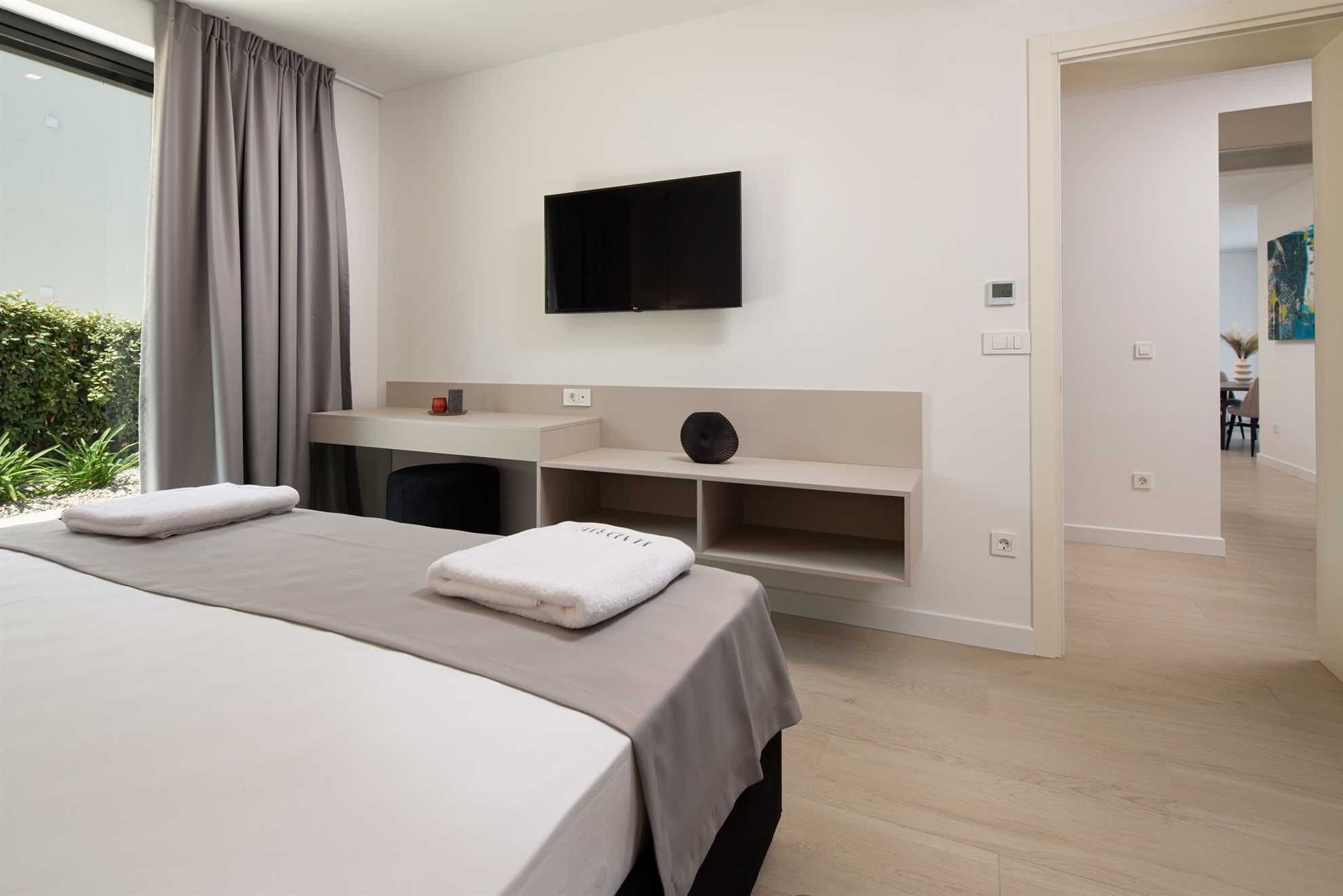 Ferros/tábuas de passar roupa, Wi-Fi de cortesia, roupa de cama