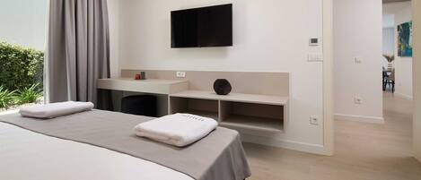 Ferros/tábuas de passar roupa, Wi-Fi de cortesia, roupa de cama