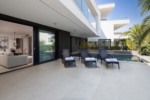 Terrace/patio - Villas Azimut - Premium Apartment with pool, terrace and stunning sea view (Malinska (Krk))