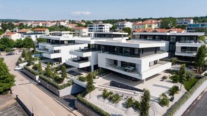Exterior - Villas Azimut - Premium Apartment with pool, terrace and stunning sea view (Malinska (Krk))