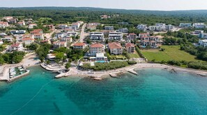 Exterior - Villas Azimut – Superior Apartment with Pool, Terrace and Stunning Sea View (Malinska (Krk))