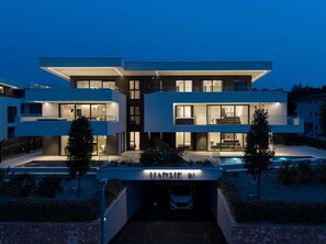 A modern two-story house with a swimming pool, labeled "HADRIET D1". - Villas Azimut - Superior apartment with private Jacuzzi and sea view (Malinska (Krk))