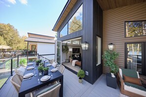 Outdoor dining - LH 4 The ideal place for a tranquil getaway (Havelock)