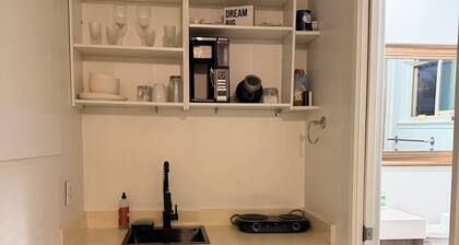 Cozy 1-bedroom 2 bed studio Lancaster