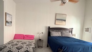 1 bedroom, WiFi, bed sheets