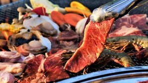 Thức ăn và đồ uống