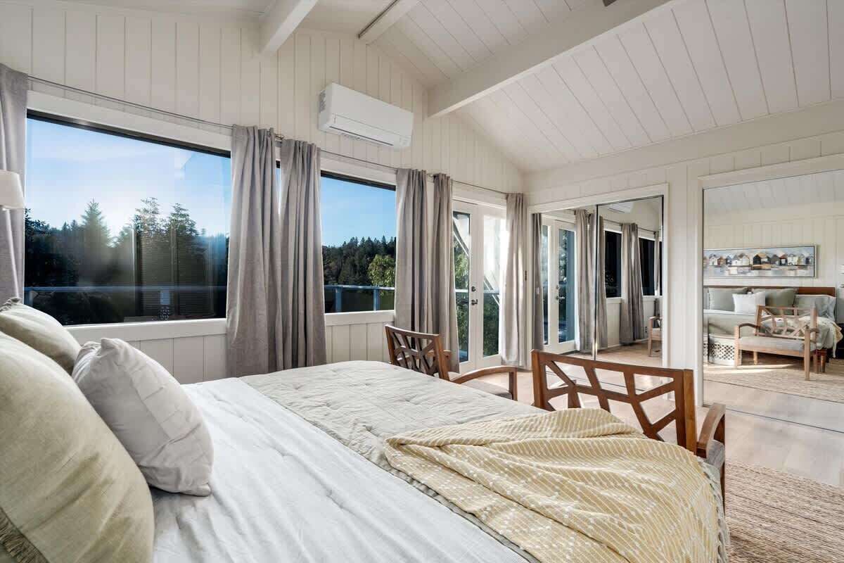 3 多间卧室、办公桌、熨斗/熨衣板、旅行婴儿床