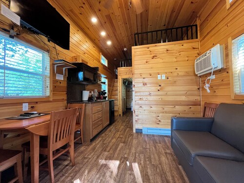 Canterbury Cabin DK1