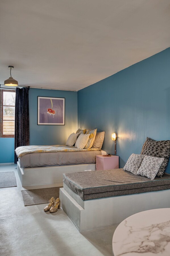 1 habitación, internet y ropa de cama 