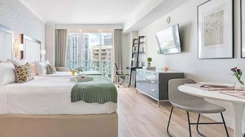 Desk, iron/ironing board, travel cot, WiFi