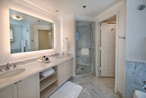 Jetted bath, hair dryer, towels, soap - BEACHFRONT LUXURY at the Ritz Carlton St.Thomas! 2 Bedrooms, 2.5 Baths, Sleeps 6 (Nazareth)