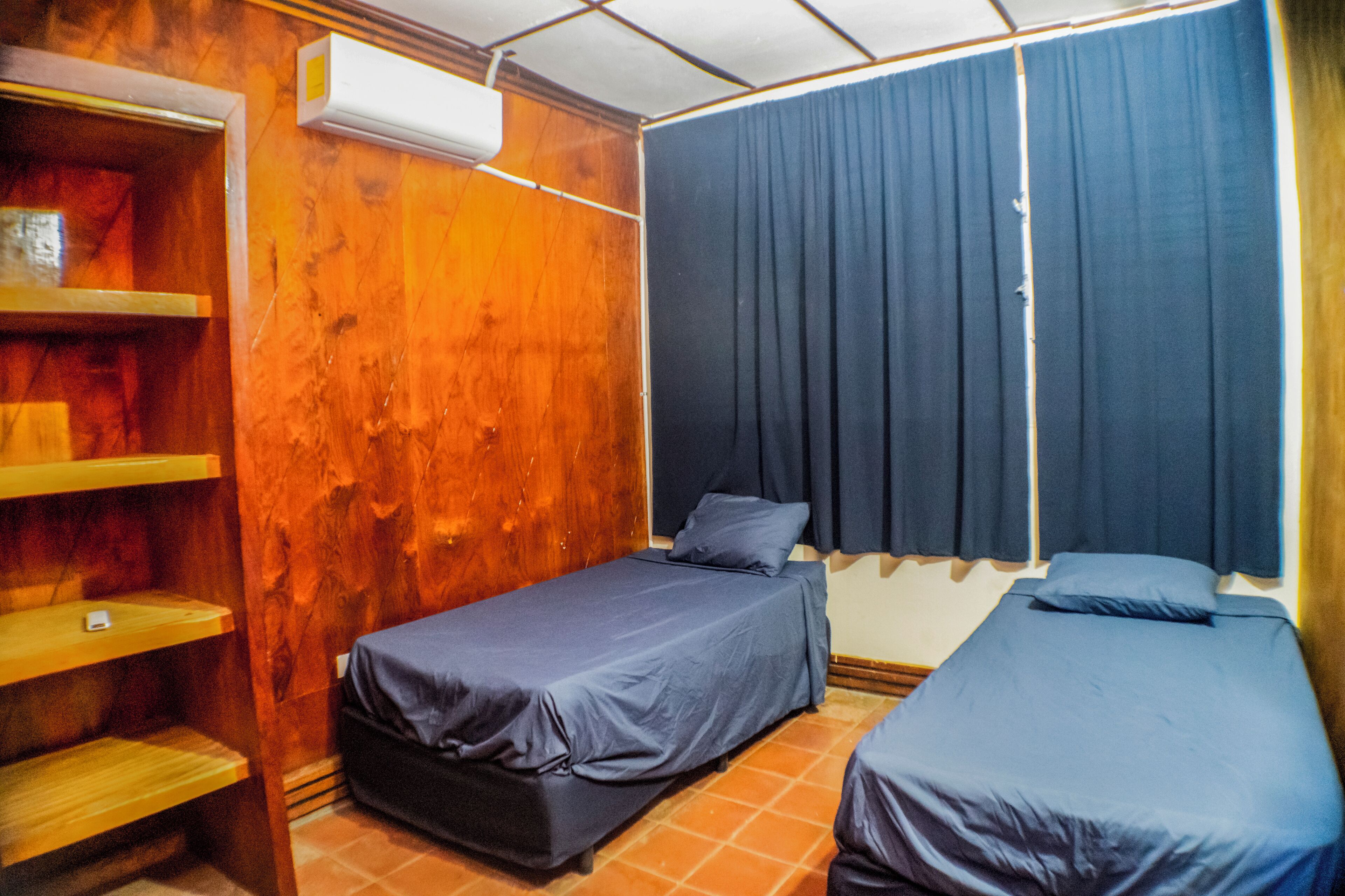 5 間睡房、熨斗/熨衫板、上網、床單