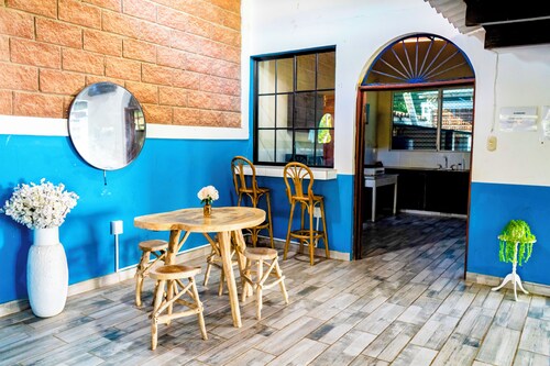 Beachfront private house with pool in El Cuco beach, San Miguel.