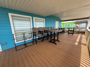 Property grounds - Salty Fins - Beachfront - Large group Welcome (Freeport)
