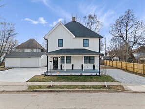 Exterior - Spacious Indy Retreat — Stylish, Central & Family-Friendly (Indianapolis)
