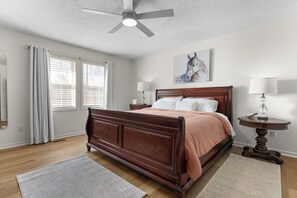 2 bedrooms, desk, free WiFi, bed sheets