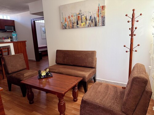 Cozy, modern and centrally located apartment: ideal for your trip.