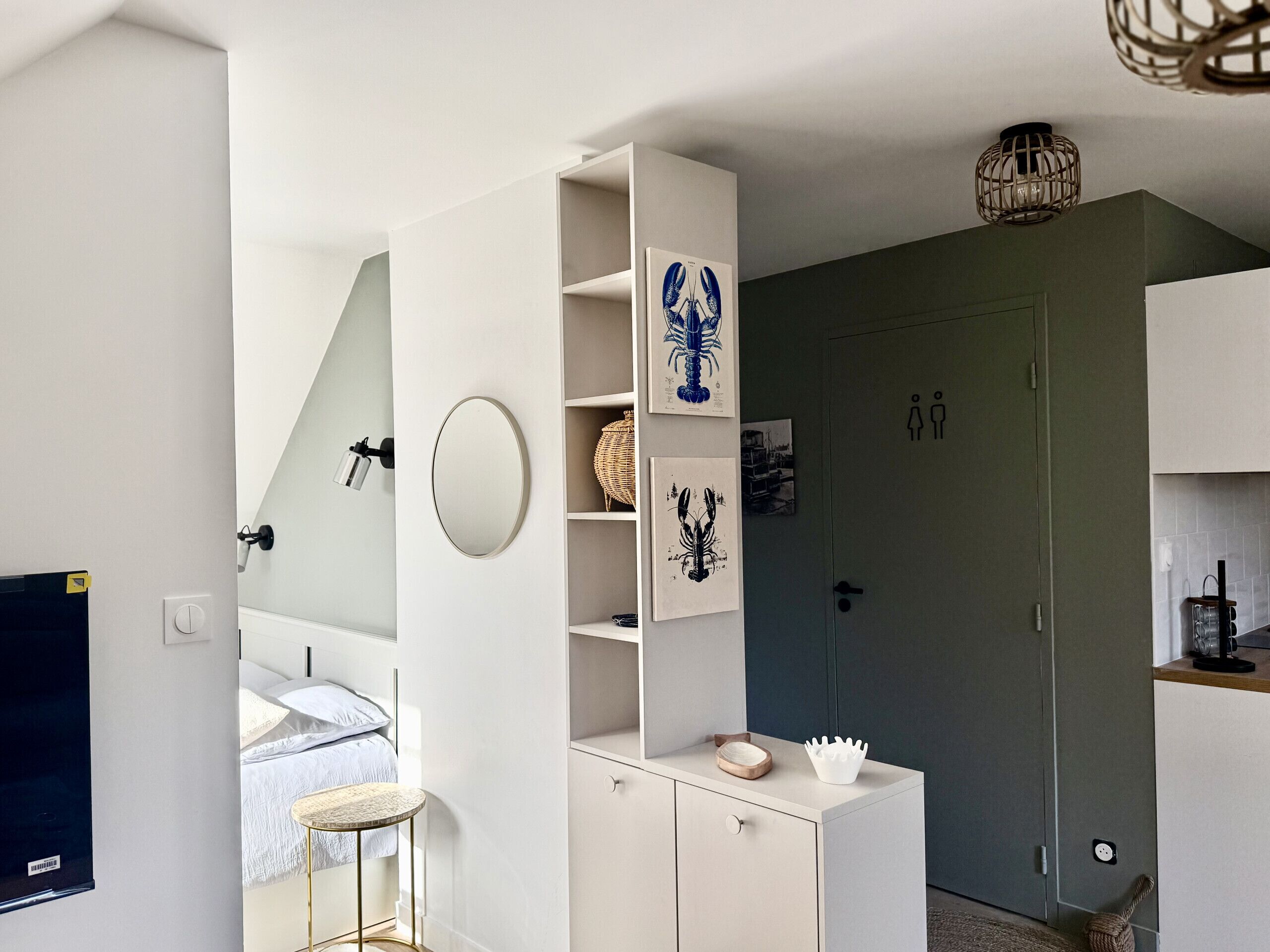 1 chambre, fer et planche à repasser, Wi-Fi gratuit, draps fournis