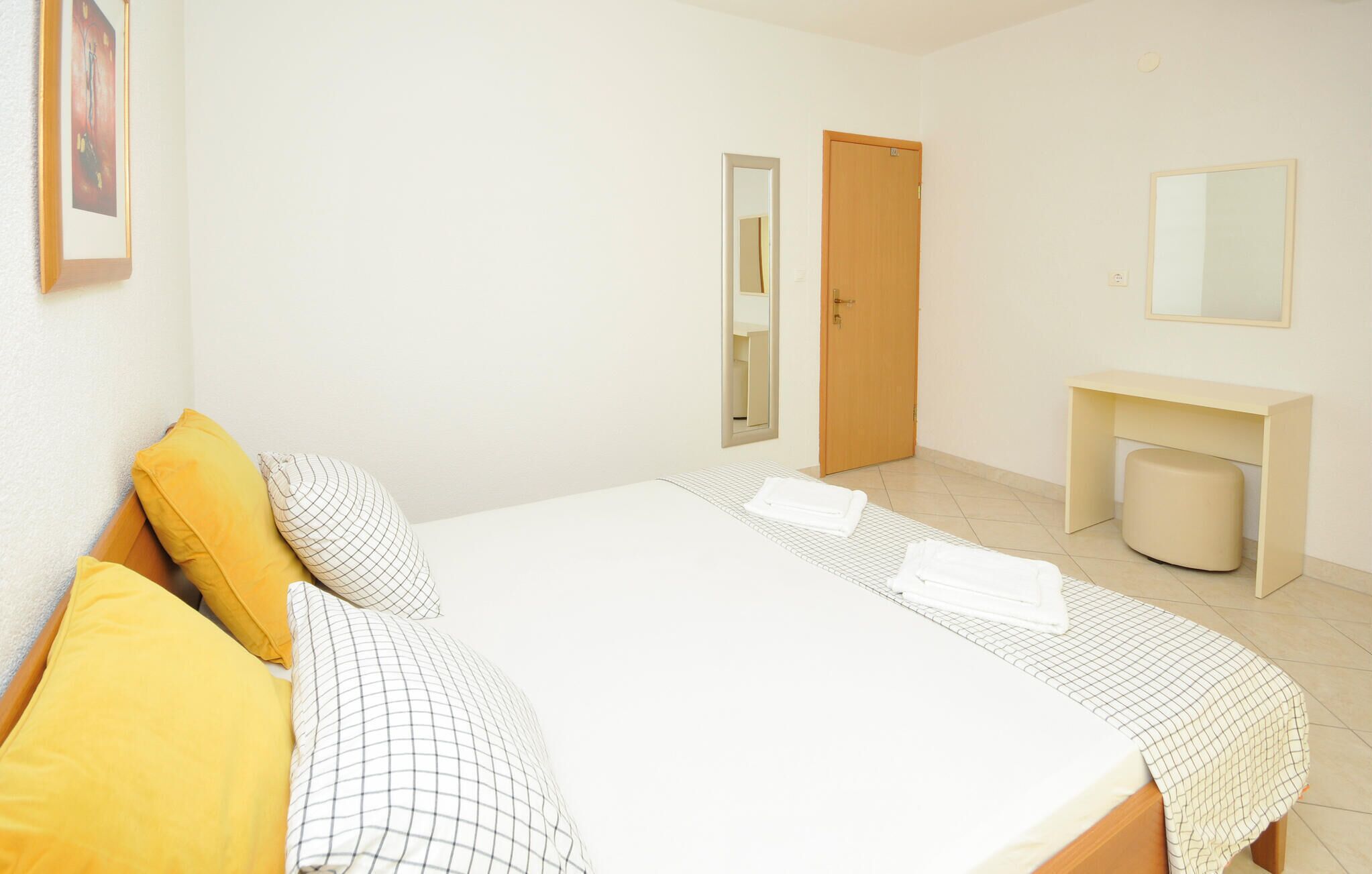 2 quartos, ferros/tábuas de passar roupa, Wi-Fi de cortesia