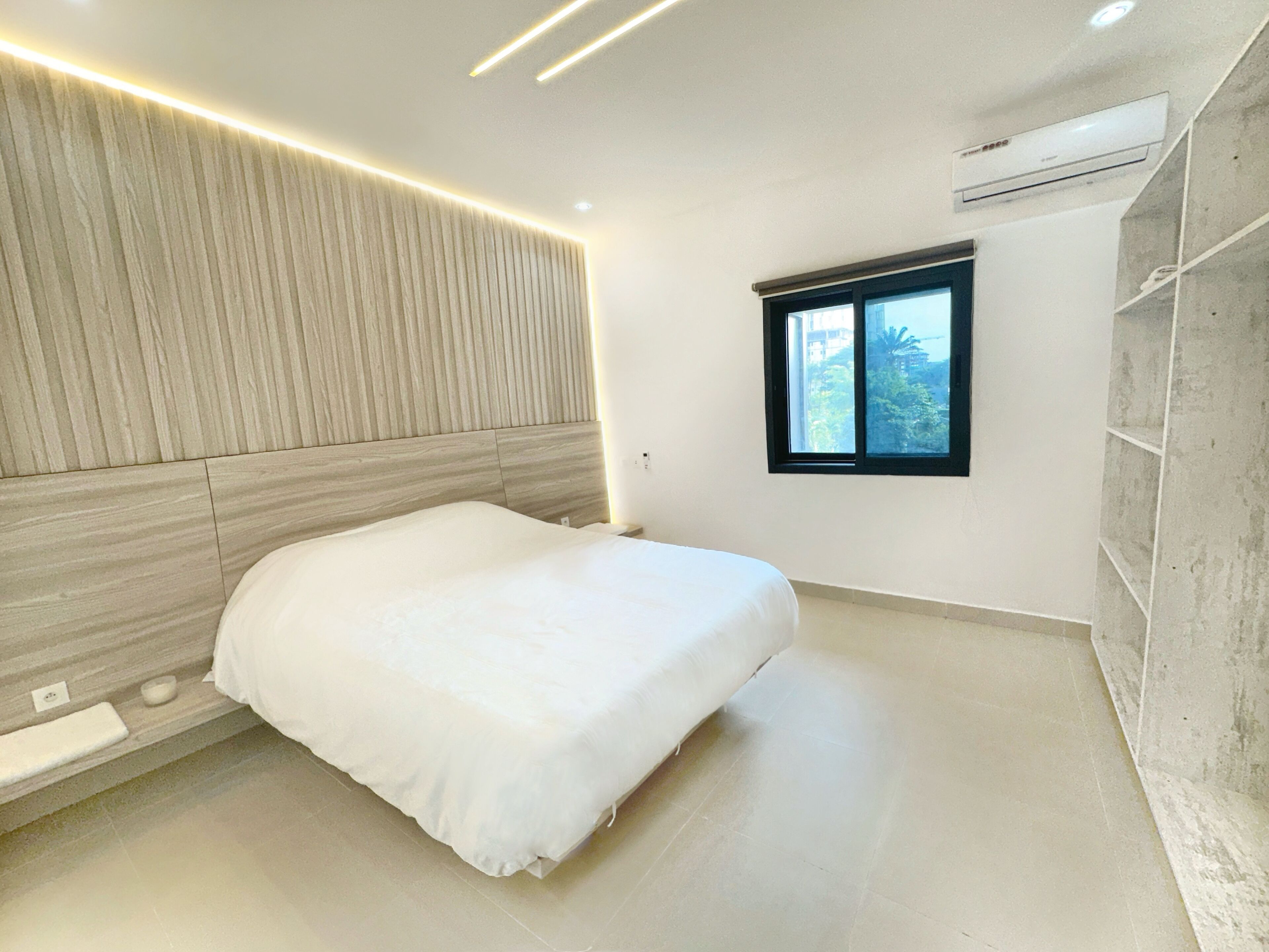 In-room safe, soundproofing, iron/ironing board, free WiFi