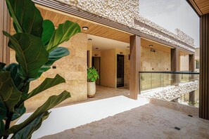 Deluxe Quadruple Room | Hallway - Hotel Bahia Azul Coveñas (Tolu)