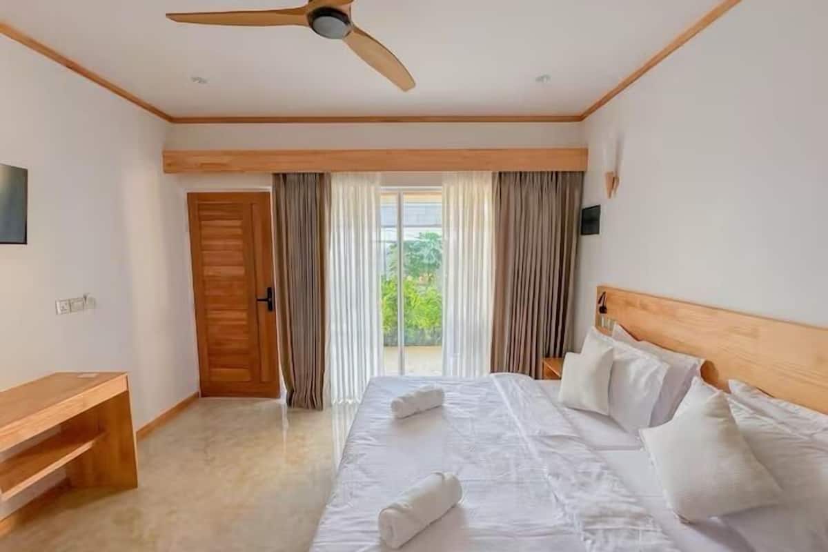 Deluxe Double or Twin Room, Patio