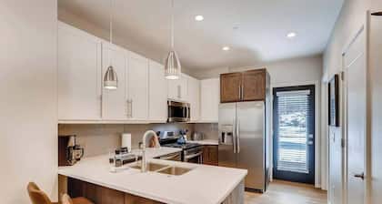 The Honeysuckle Homestead - Georgetown Living