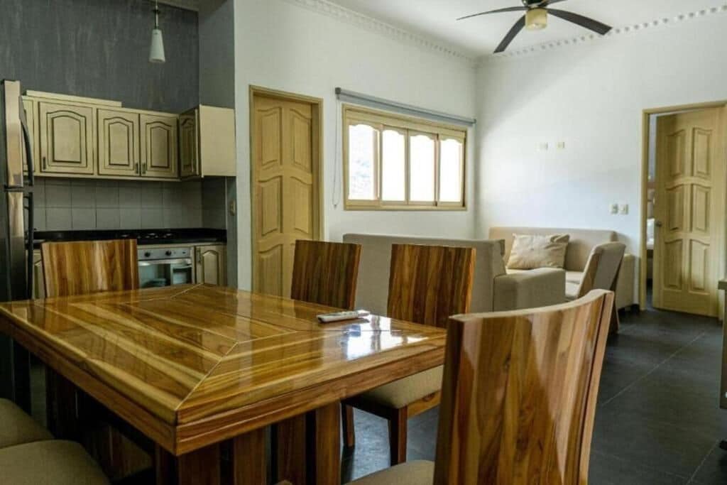 Luxus apartman, részleges kilátással a tengerre | Étkezési lehetőség