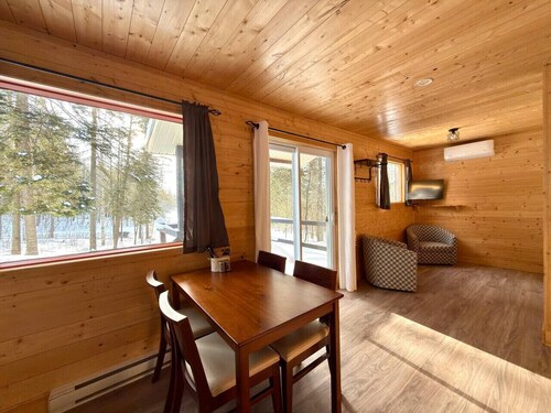 Mini-chalet cosy, cocon intime pour 2, face au lac