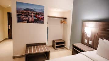 Tabla de planchar con plancha y wifi gratis