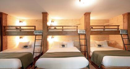 Luxury Log Cabin | Sleeps 13 | 2 King Suites