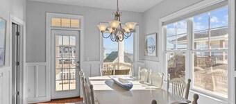 The Happy Place B - Beach Escape Home