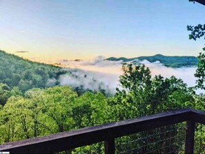 Property grounds - Mountain Views, Peaceful Waterfall 3 King Bedrooms (Pickens)