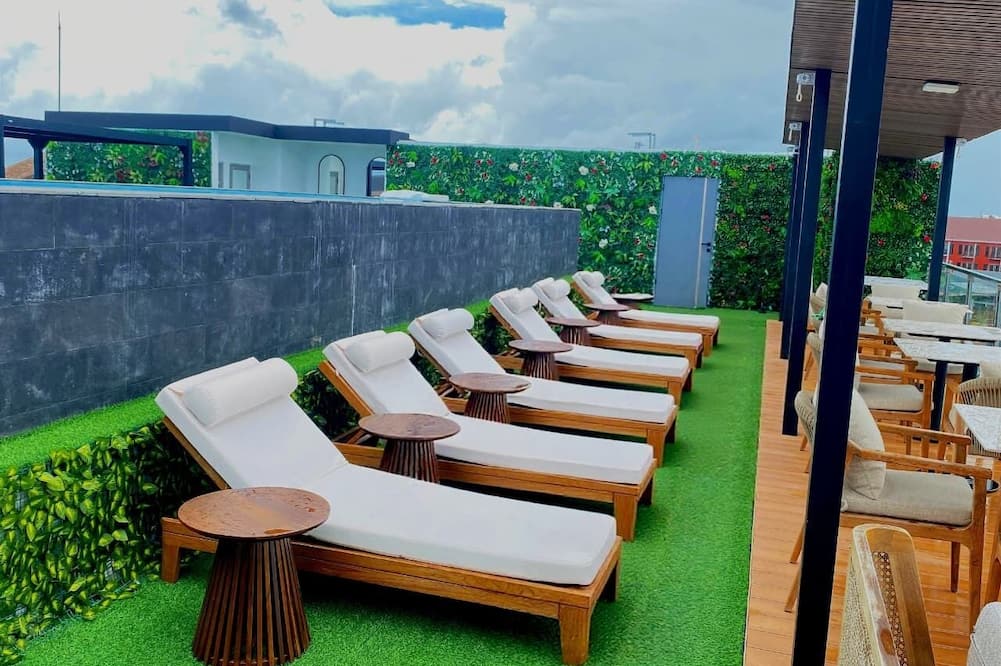 JJ JIVANA BALI