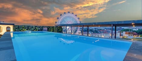 Una piscina techada