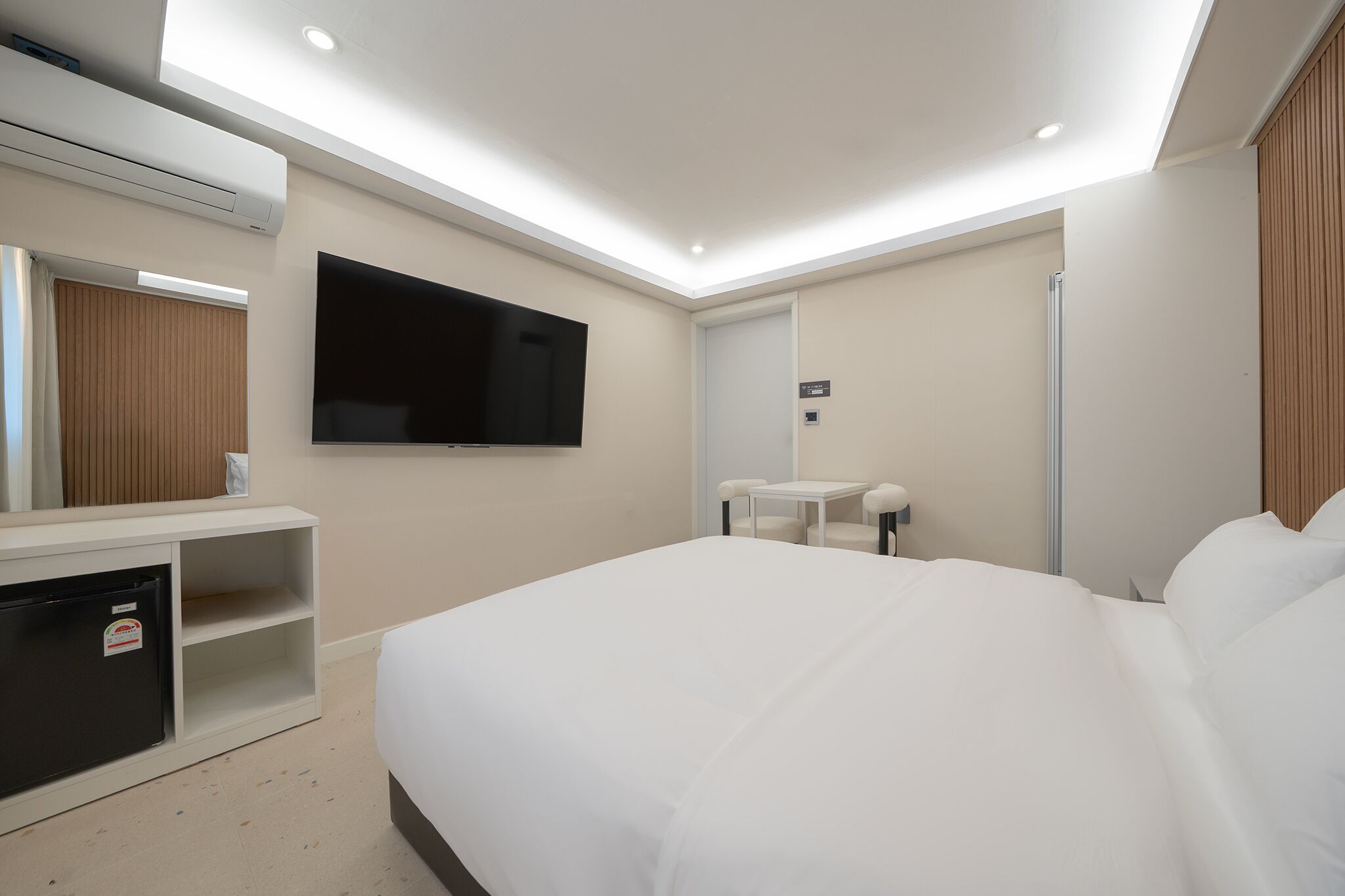 Deluxe C - Styler | Free WiFi